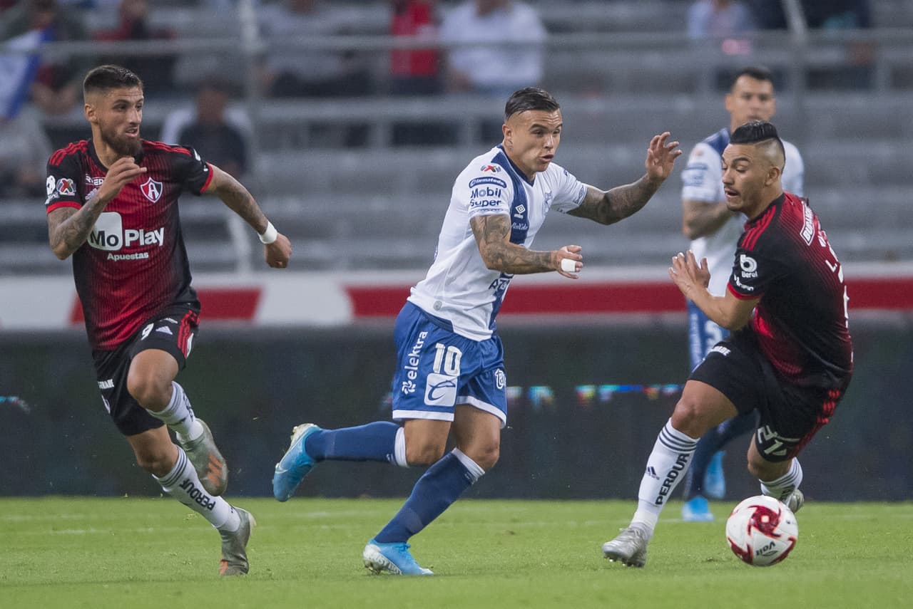 Con solitario gol de Crsitian Menendez , Puebla consigue los tres puntos en su debut en el Clausura 2020.