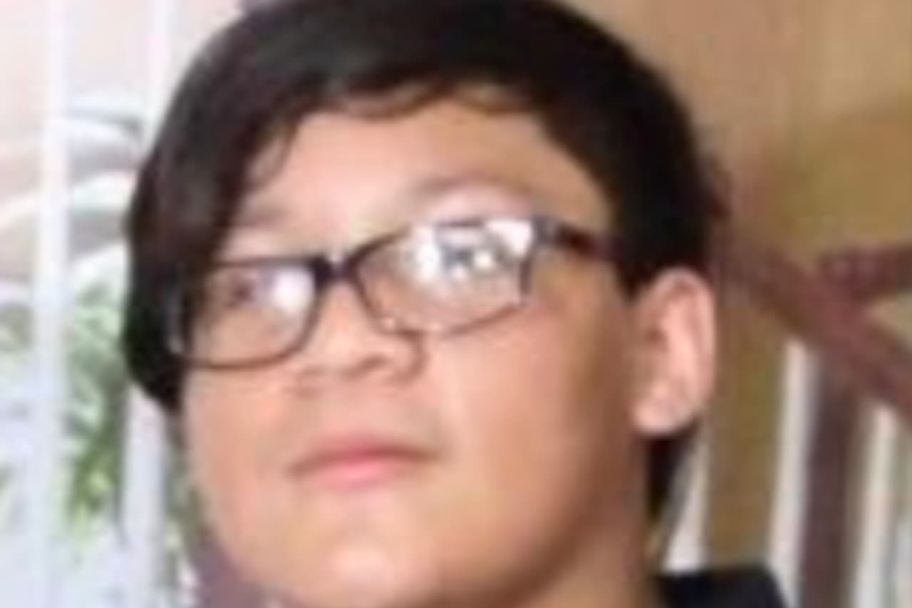 Buscan a un adolescente hispano que desapareció de West Lawn