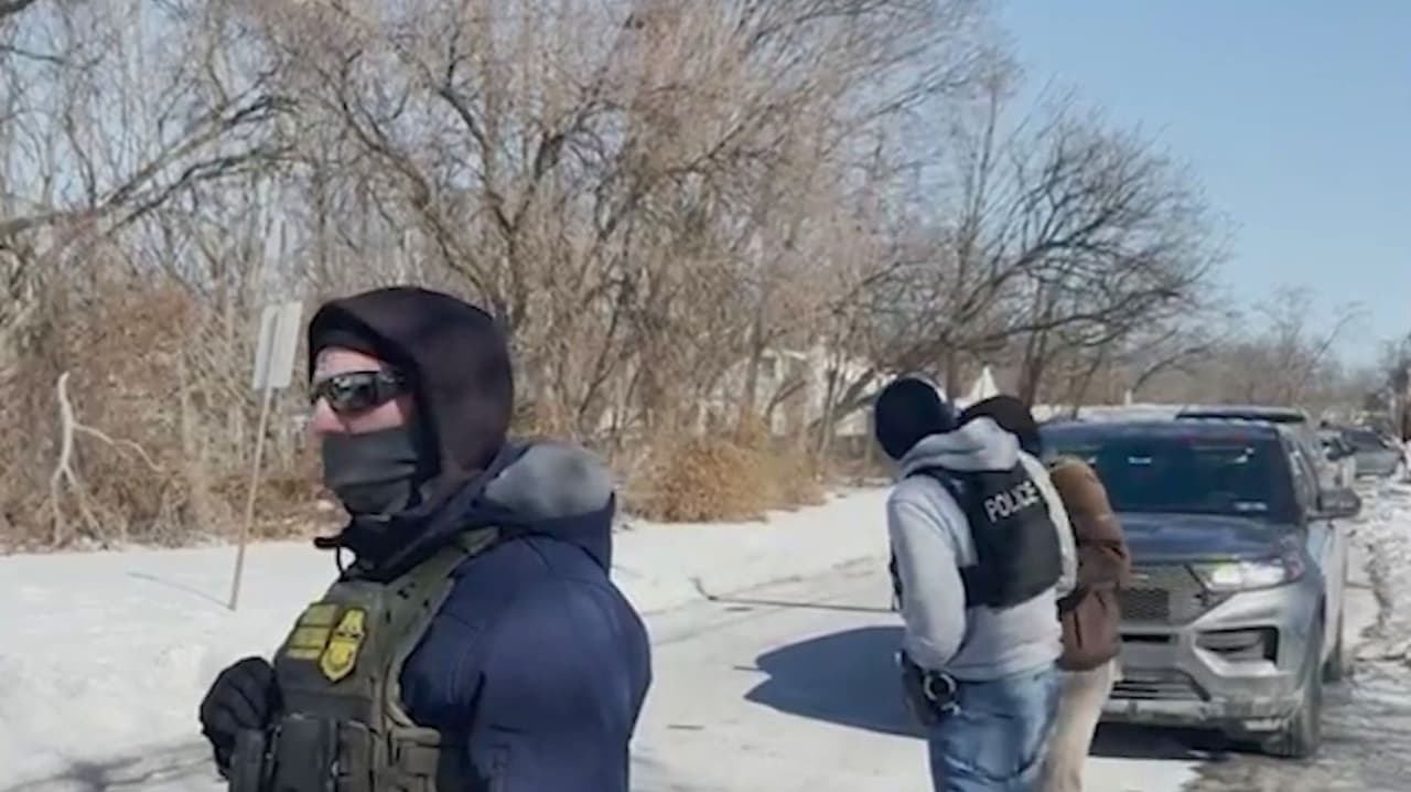 “¿Cómo demandan a quien busca protegernos?”: reaccionan a demanda federal contra NJ por limitar a ICE