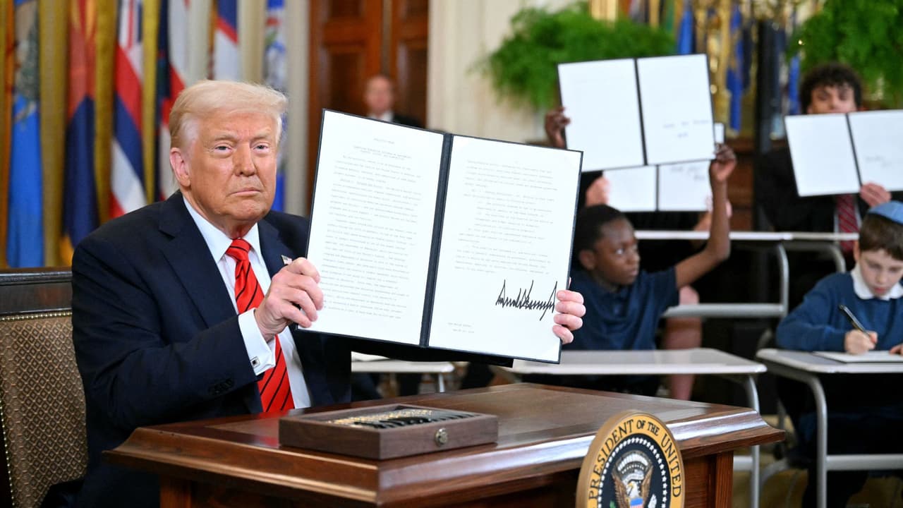 ¿Qué se pierde con la orden de Trump de eliminar el Departamento de Educación?