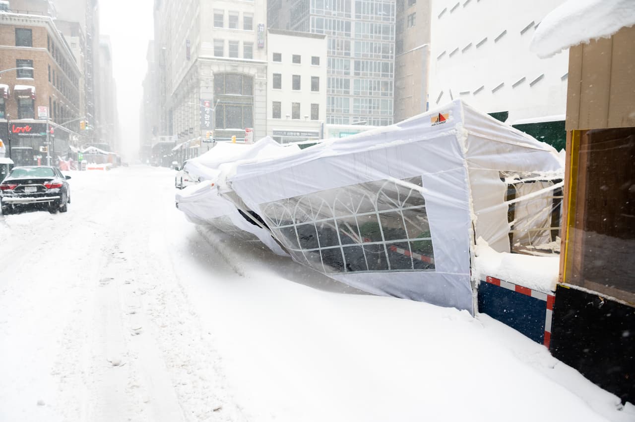 Alertan de posible “gran tormenta” que hundiría a Nueva York con 1 pie de nieve este fin de semana