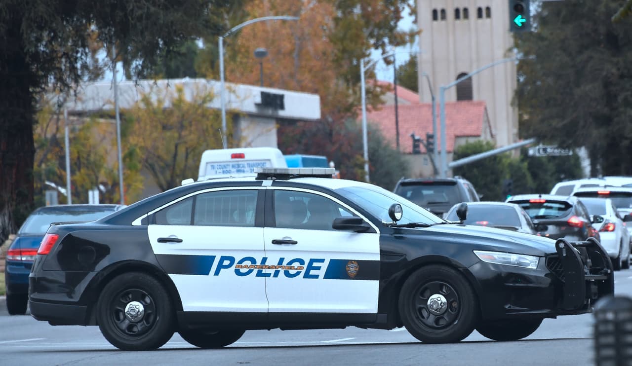 Ayuntamiento del condado de Kern aprueba presupuesto de $119 millones para policía de Bakersfield