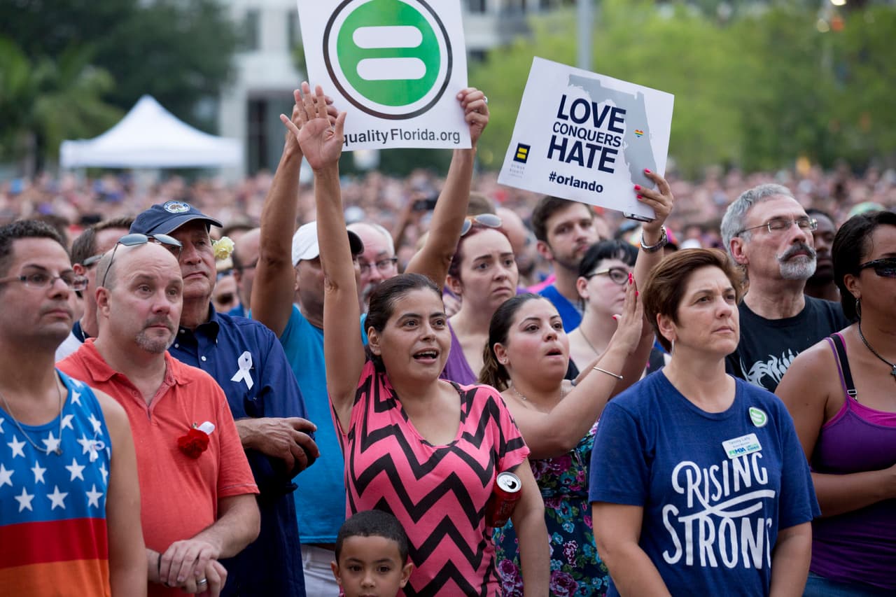 Muchos de los asistentes alzaron la mano cuando preguntaron si había presente personas de Puerto Rico.