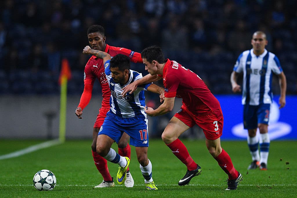 Miguel Layún debutó en Champions League con Porto en la edición de 2016-2017, quedando en fase de grupos.