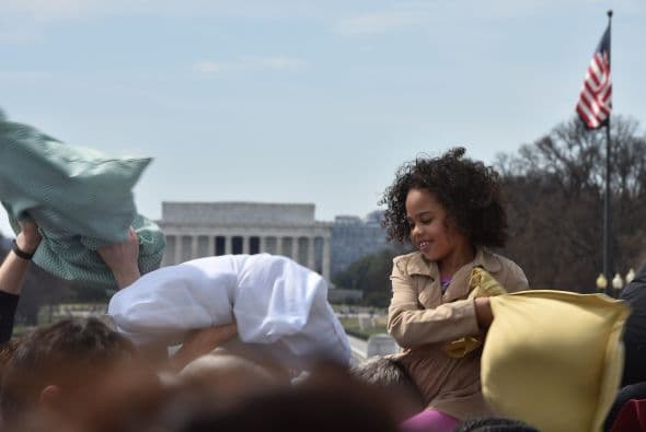 Los pequeños también llevaron sus almohadas para participar en el evento.