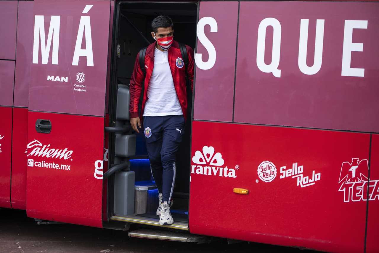 Las Chivas arribaron a Ciudad Universitaria para disputar el último partido de la Copa GNP por México en la final frente a Cruz Azul.