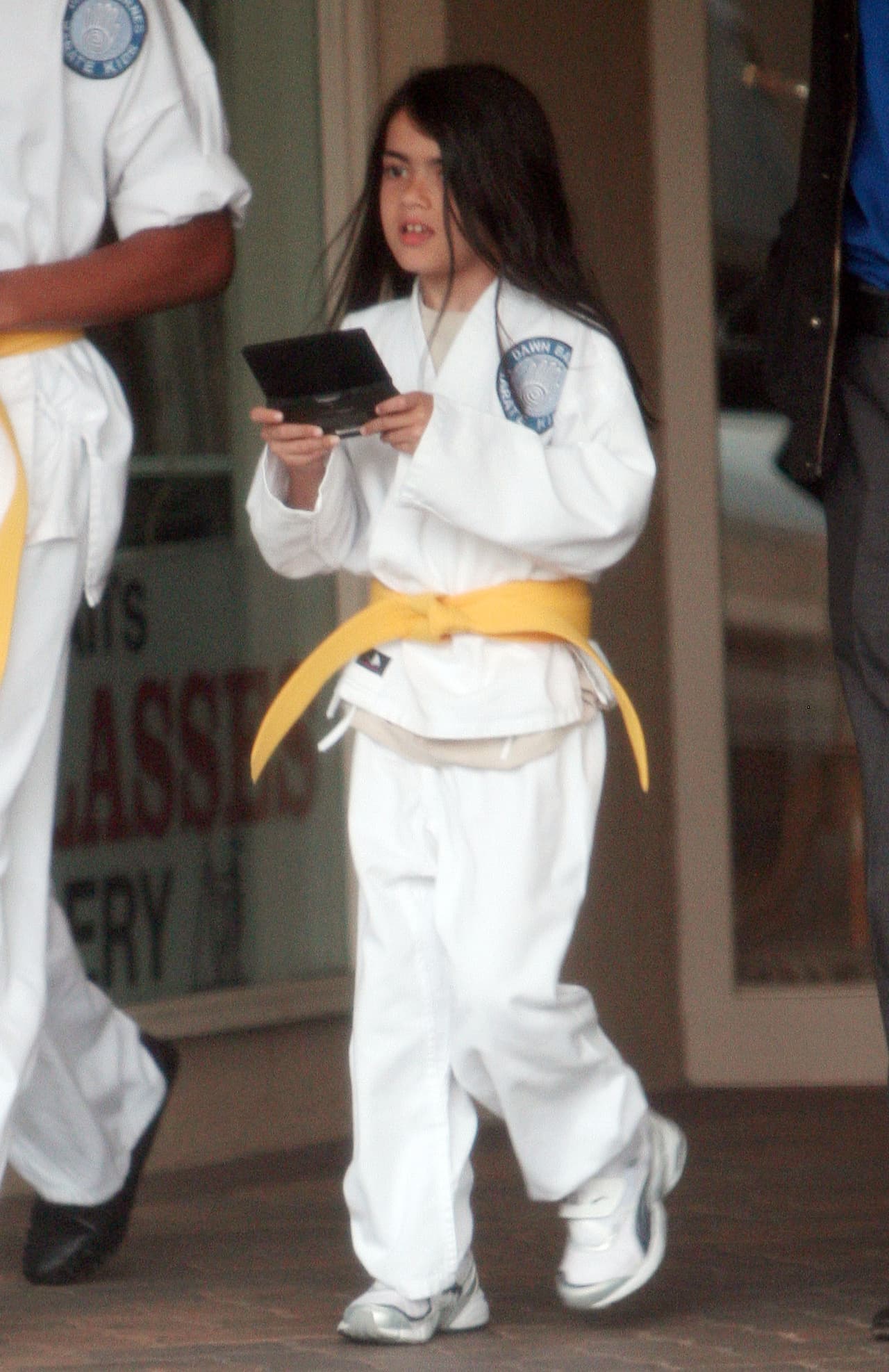 Blanket es aficionado a las artes marciales. Aquí, en 2010, con ocho años de edad, al salir de su clase de karate en Los Ángeles.