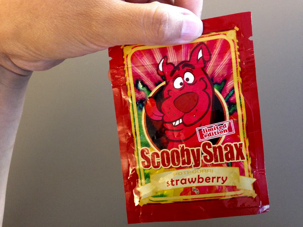 Comprobamos cuán difícil es comprar droga K2 en Nueva York