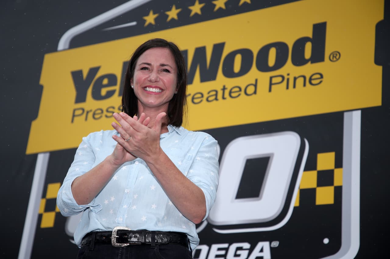 <h3 class="cms-H3-H3">Katie Britt, candidata republicana al Senado por Alabama</h3>
<br>
<br>🗳️ Se enfrentará al demócrata Will Boyd en las elecciones intermedias para reemplazar el escaño que deja pendiente el senador republicano Richard Shelby. 
<br>
<br>🗳️ En una entrevista con el programa Capitol Journal transmitida el 25 de marzo de 2022, de la televisión pública de Alabama, Britt afirmó: “He dicho desde el principio que tenemos que llegar al final de 2020 para que la gente tenga esa confianza [en las elecciones]”.
<br>