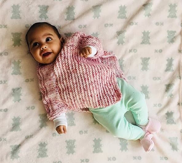 Sosa, de 38 años, dijo que este embarazo 
<b>lo ha "sentido diferente al de Elena</b>, desde el cambio físico, emocional" y hasta en la forma de su vientre. "La panza la siento más arriba, es diferente; con la nena me hice hacia los lados y ahora está creciendo hacia adelante". 
<br>