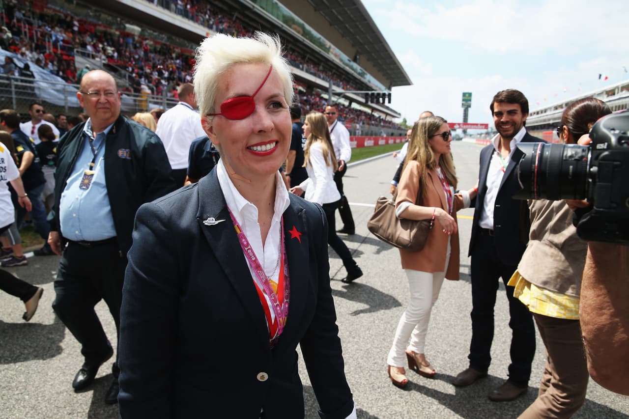 De Villota sufrió un accidente en 2012 mientras realizaba pruebas con Marussia, en el que perdió su ojo derecho, por lo que no pudo volver a conducir a nivel competitivo. Murió el 13 de octubre de 201, con causas relacionadas en gran parte por el accidente.