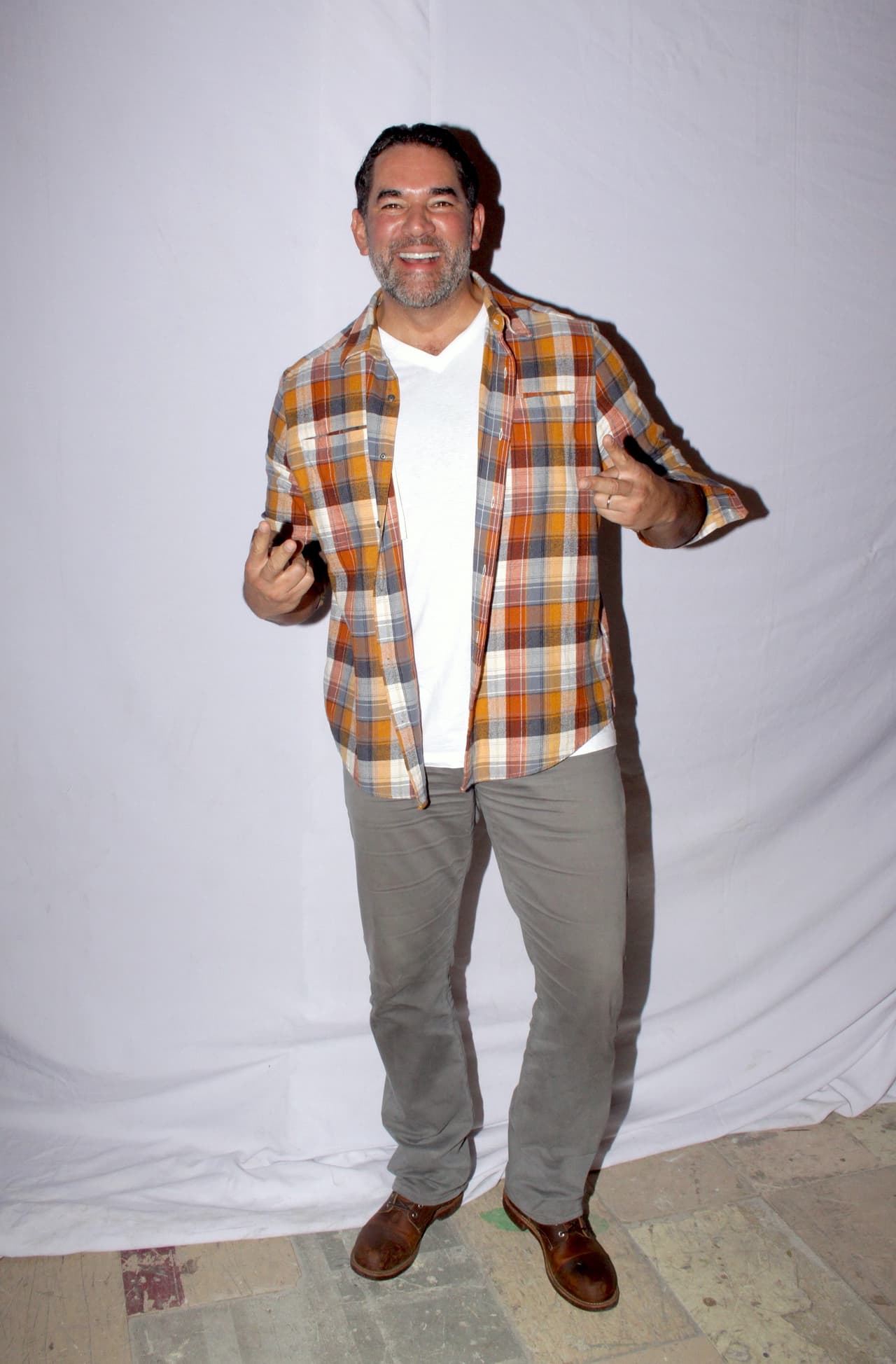 Según las palabras del productor Ignacio Sada, 
<b><a href="http://www.univision.com/temas/eduardo-santamarina">Eduardo Santamarina</a></b> interpretará a un personaje con toques de villano, por lo que lo veremos en un papel que jamás lo habíamos visto antes.