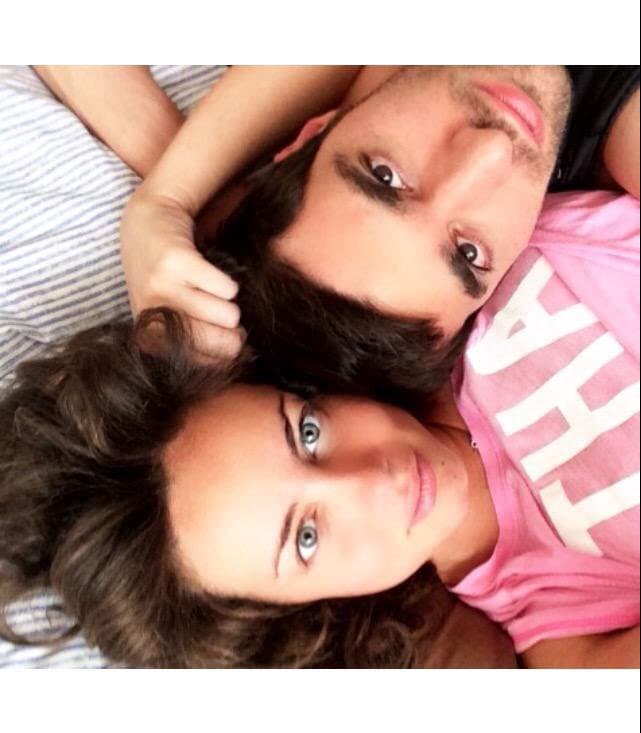 La pareja luce más enamorada que nunca.