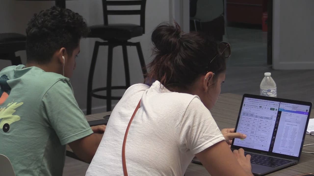 Esta organización en Arizona ofrece ayuda para los adultos que deseen obtener su diploma de GED