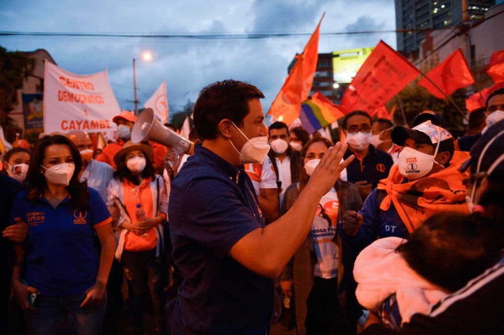 Por el momento, Arau parece ser el favorito, con una intención de voto, según diferentes encuestas, que oscila entre un 25 y un 39%.