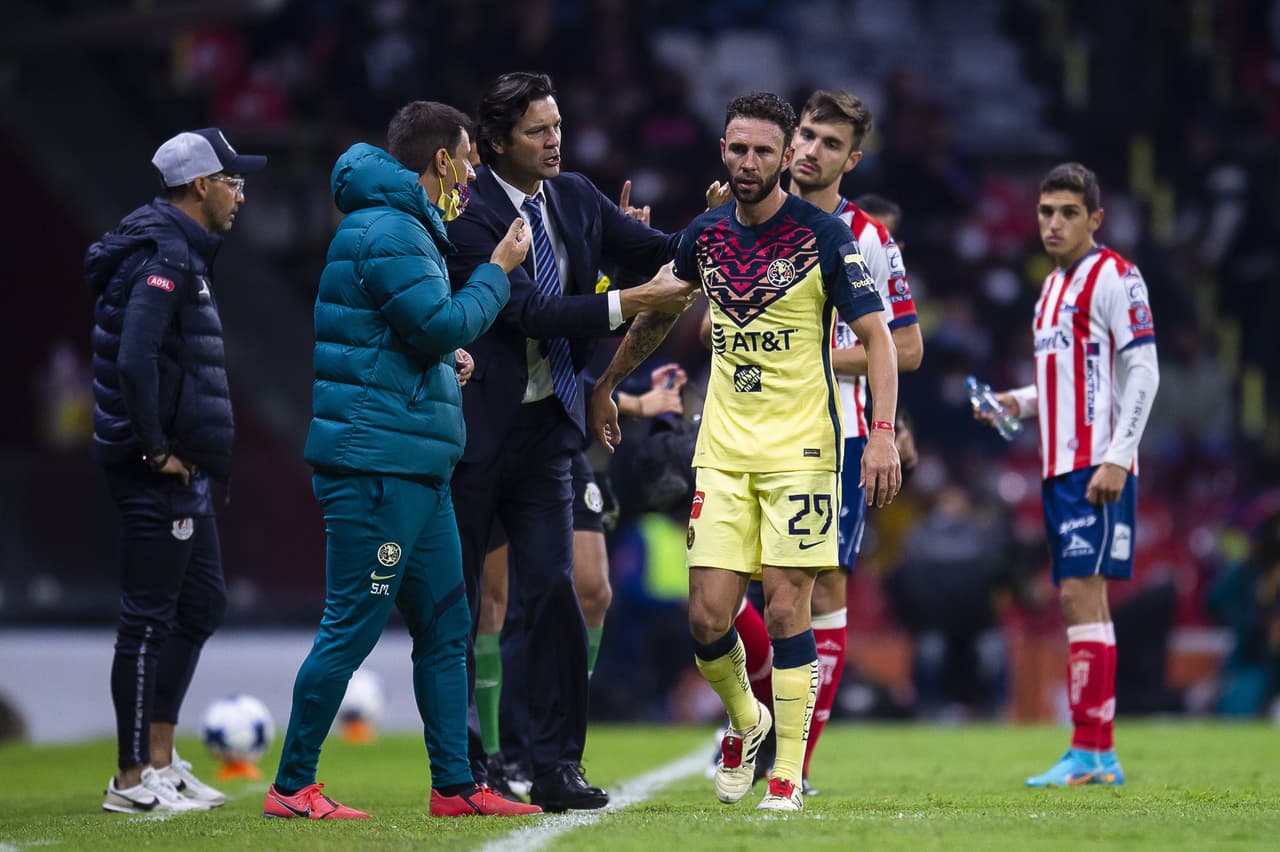 Atlético de San Luis le dio un ‘baile’ al América y lo estaba goleando con tantos de Bilbao, Hernández y Berterame, pero en los últimos minutos las Águilas tuvieron una reacción que no alcanzó gracias a los goles de Roger y Henry.