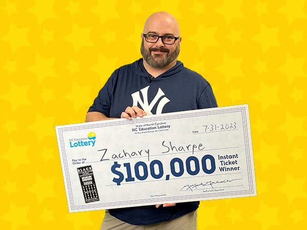 "Cuando lo raspé casi me desmayo": se ganó la lotería y da gracias a uno de sus raperos favoritos