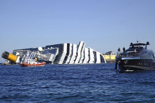 Carnival también tiene que pagar un deducible de $30 millones en su seguro contra daños al barco y un deducible de $10 millones por lesiones personales, según la agencia AP.