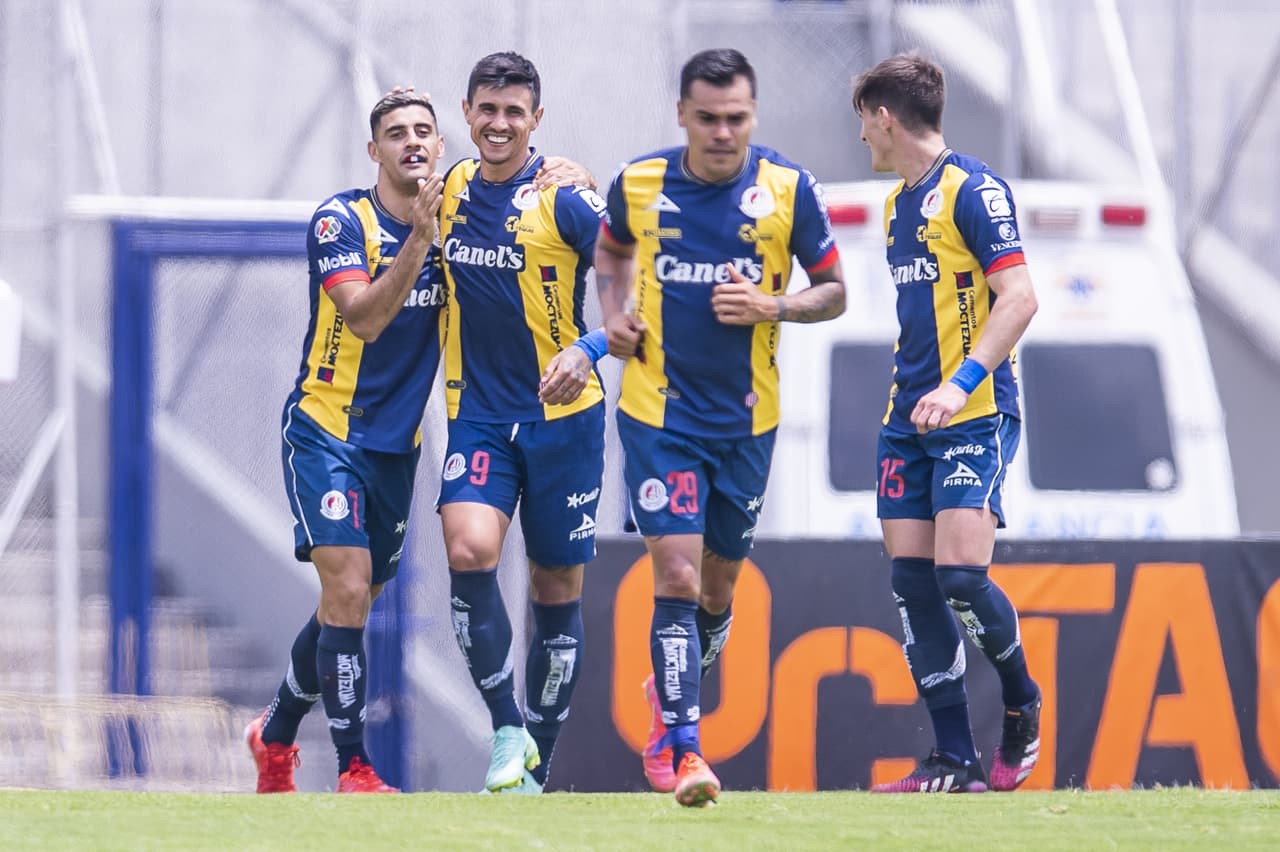 Andres Vombergar, Germán Berterame y Unai Bilbao son los encargados de darle el triunfo al Atlético San Luis 1-3 sobre Pumas.