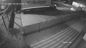 Congresistas piden una investigación que explique por qué bolsas de correo fueron arrojadas en Glendale