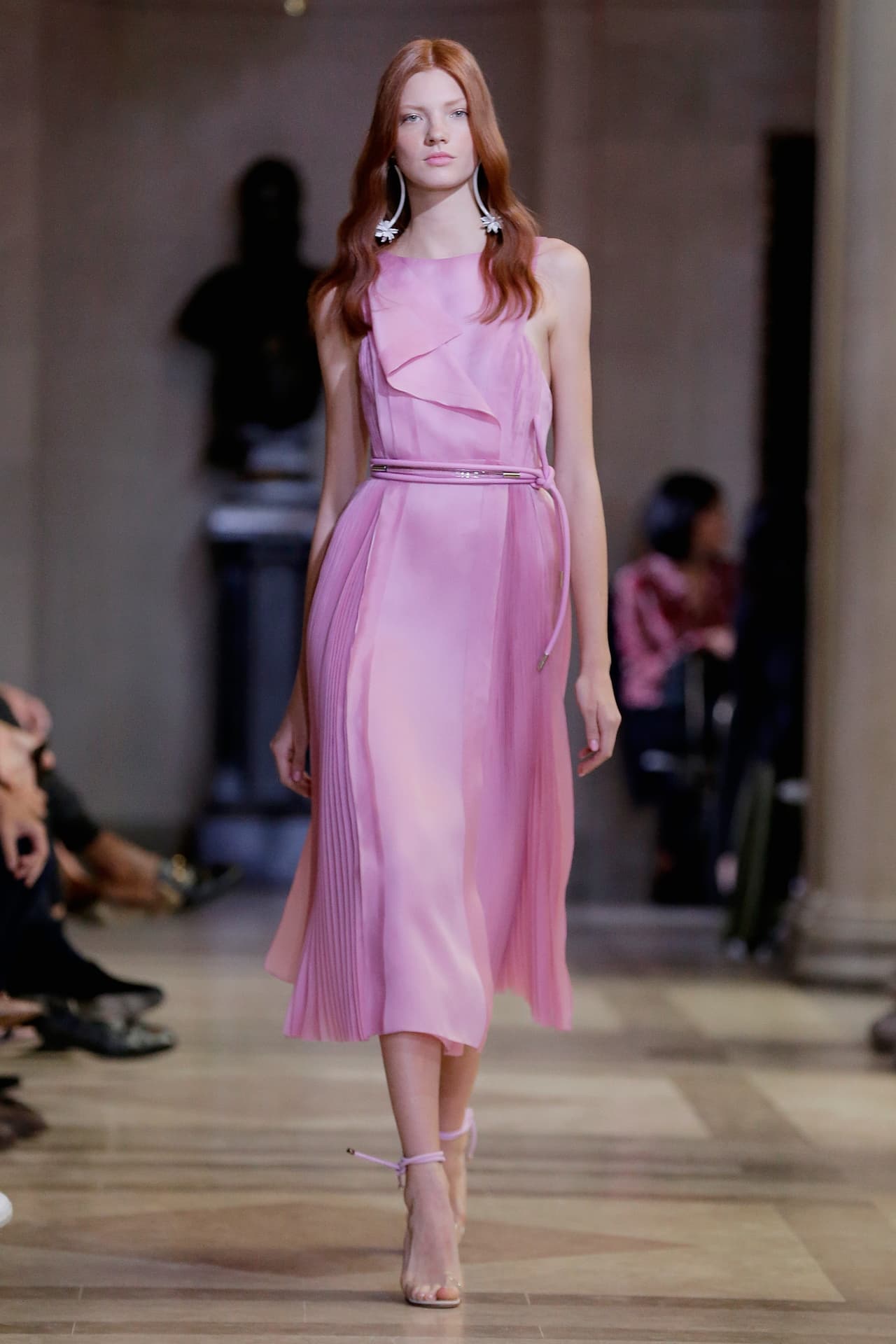 Y en cuestión de accesorios Herrera también nos mostró el camino.