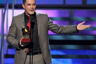 El cantante español Alejandro Sanz nació el 18 de diciembre de 1968, por lo que este 2018 llega al medio siglo de edad.