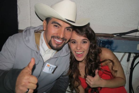 Enrique Tello con Chloé Malaisa, quien desafortunadamente tampoco encontró lugar entre los 21 finalistas.