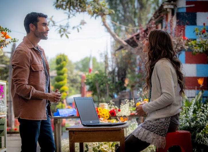 "A veces no me gustan esas notas porque si fuera una persona soltera, pues adelante, es un chisme que a mí no me afecta nada porque estoy soltero, pero ella que es una mujer casada, superesposa, supermadre, yo creo que ahí sí es incómodo para el marido y para ella". 
<br>