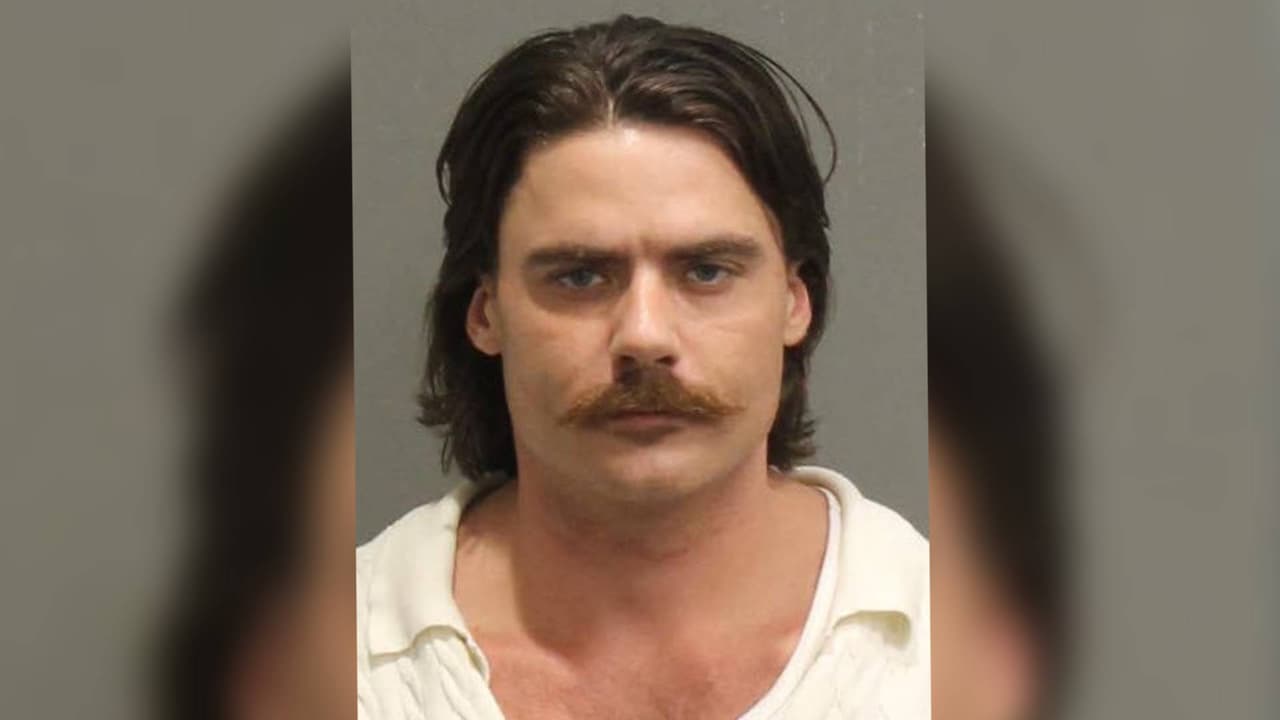 Detienen a 'Chud el constructor', un influencer que se transmite en vivo en lugares públicos haciendo comentarios racistas hacia los afroamericanos