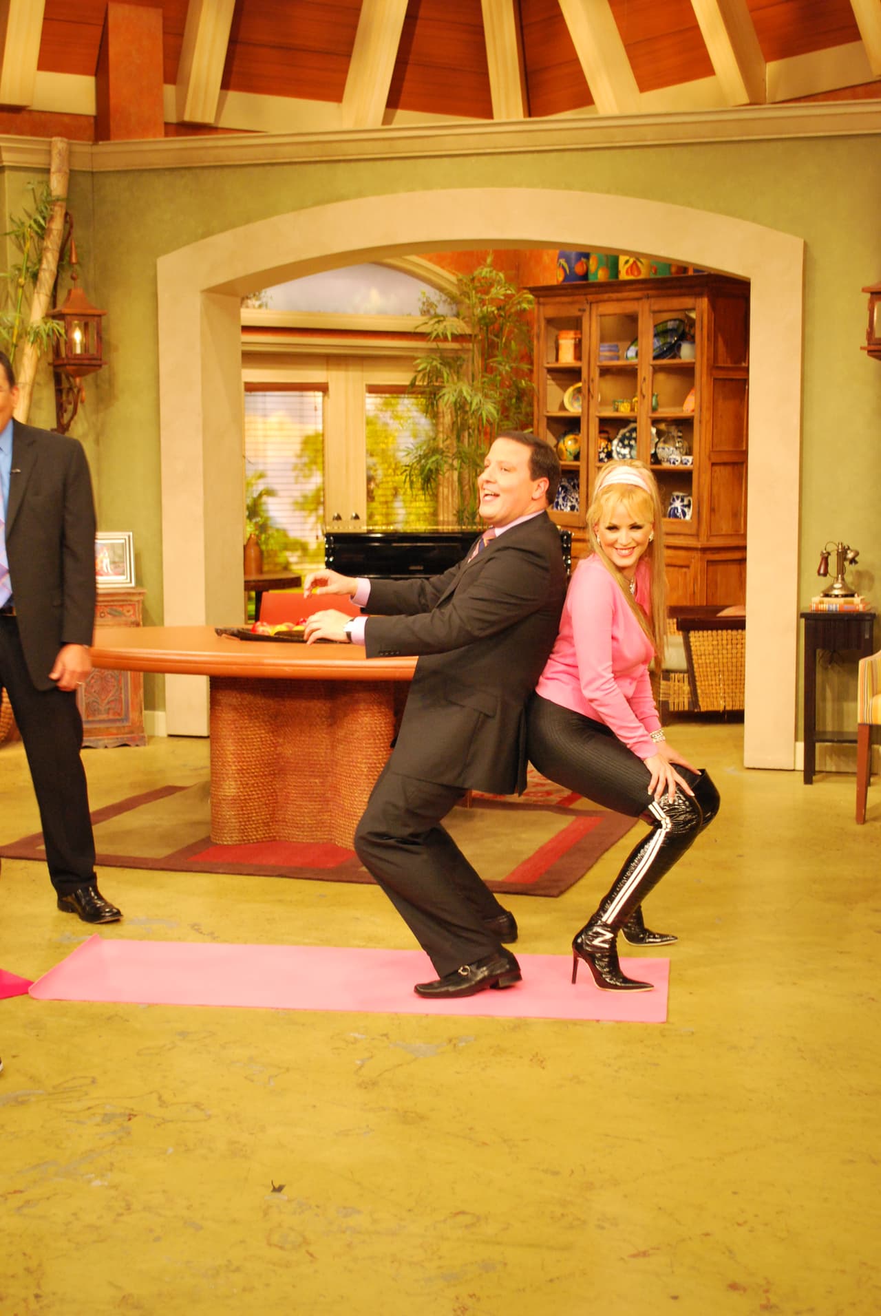 Raúl González y 'La Tetanic' se estaban divirtiendo mucho con estos ejercicios para hacer en pareja.