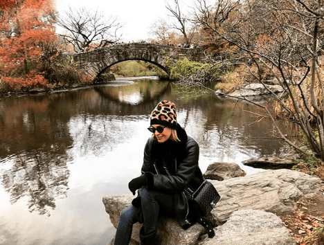 "No me canso de darte gracias mi Dios por ser tan bueno y generoso conmigo. Y por permitirme ver tu grandeza en TODO", comenzó diciendo desde Nueva York, en esta foto donde se le ve muy cubierta por el frío.