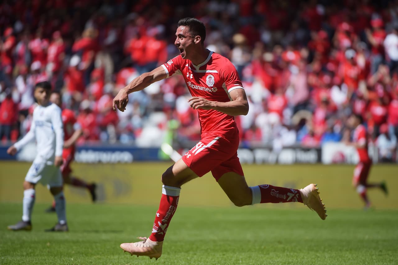 Toluca golpeó al minuto 21 del segundo tiempo con el gol de Adrián Mora luego de un servicio de Pablo Barrientos.