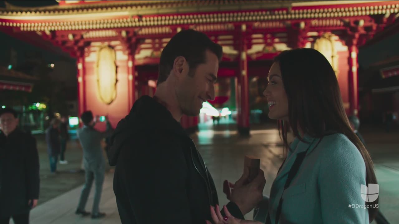 Sin que ella lo imaginara, él le pidió matrimonio.