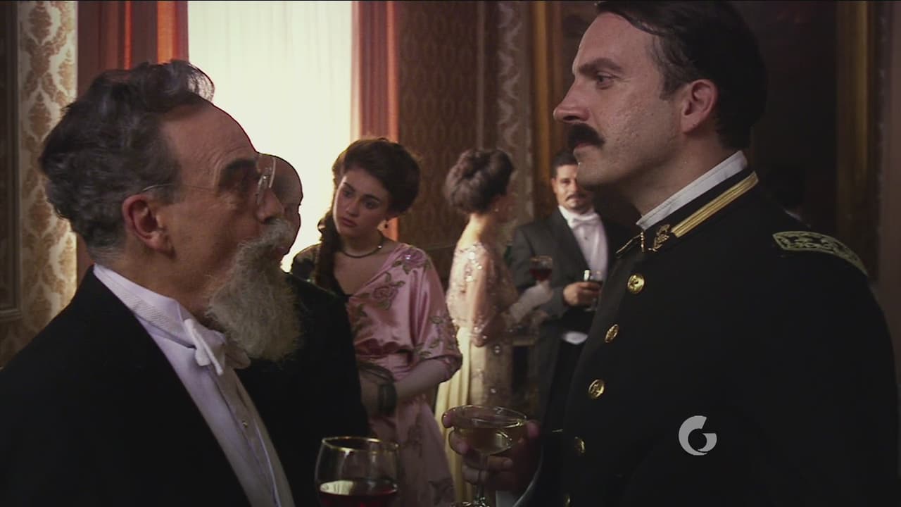 El General Pablo González aprovecha y le confiesa que le gustaría ir tras Emiliano Zapata. Carranza acepta para que lo extermine.