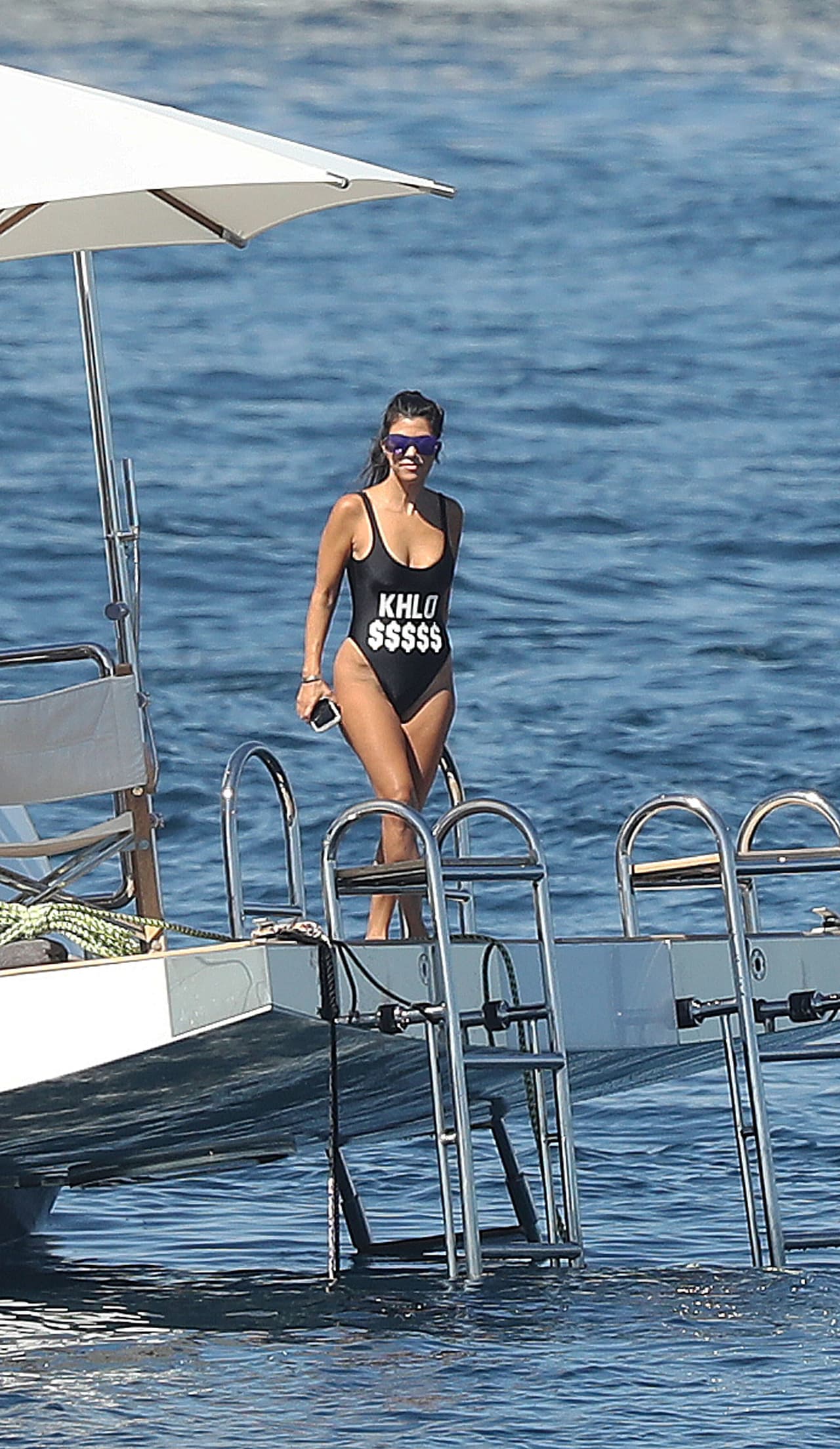 ¿Qué opinas de esta mamita?