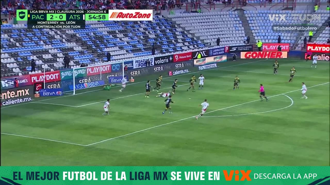 ¡El travesaño le dice no al Atlas! Remate de Ponchito González se niega a entrar