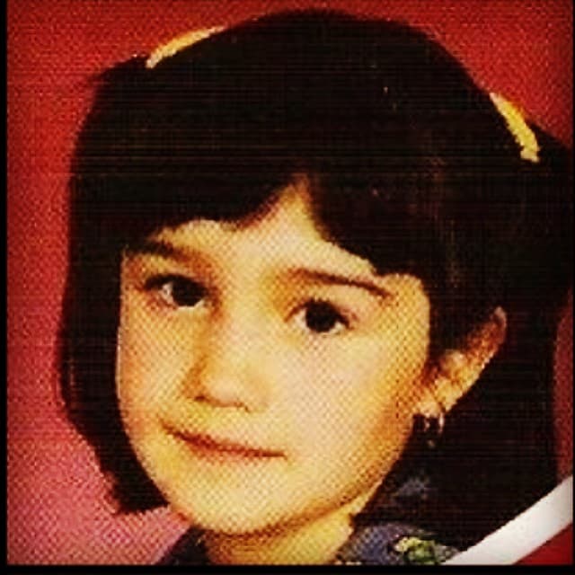 Por supuesto que la reconoces, pues ella ha sido una de las actrices que afortunadamente no ha recurrido a las cirugías, o al menos lo ha hecho muy discretamente.