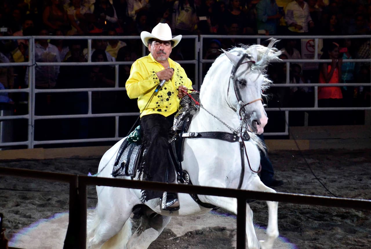 Joan Sebastian se convirtió en uno de los cantantes de música regional más queridos de todo México.