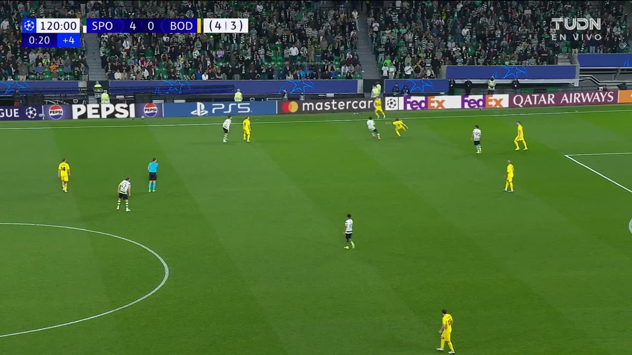 ¡GOL!  anota para Sporting Lisbon. Rafael Nel