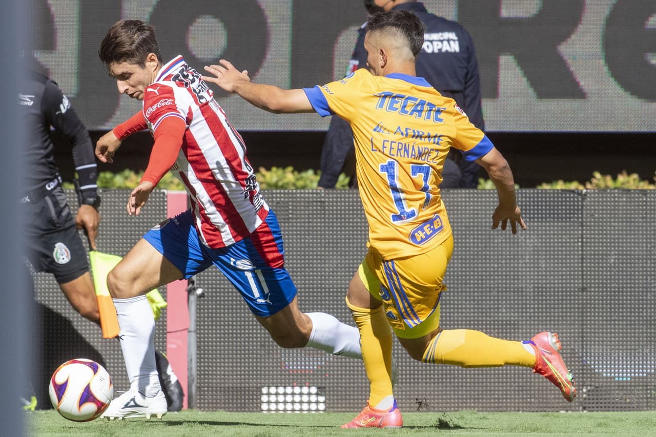 Las Chivas no logran hacer pesar la localía y terminan empatando sin goles en el Estadio Akron.