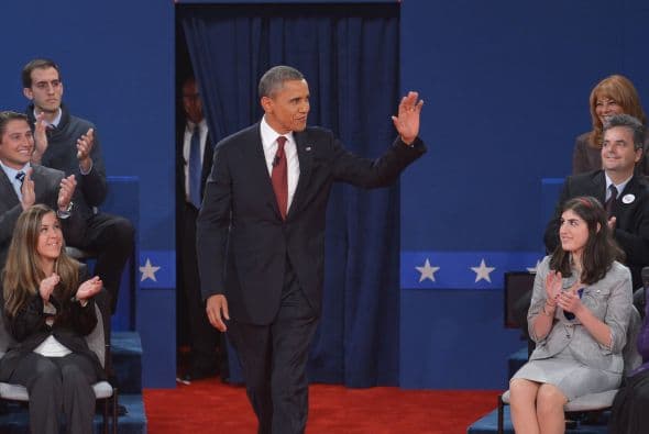 Por su parte Barack Obama, cuya pasividad en el primer debate le costó duras críticas, desplegó en esta ocasión un estilo más agresivo.