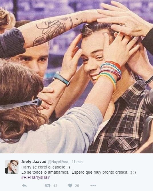 Muchos gozaron tocando esa cabellera que seguramente vale mucho dinero.