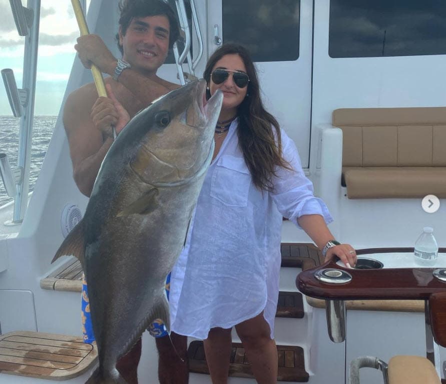 Las imágenes muestran que se fueron de pesca y comieron lo que atraparon.
<br>