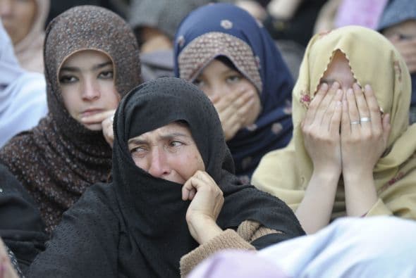 "Es hora de que asumamos también nuestra responsabilidad en todo este problema", reclamó la expresidenta de la HRCP, que recordó que, por ejemplo, que muchos justifican el terrorismo en Pakistán por los ataques con aviones espía de EEUU.