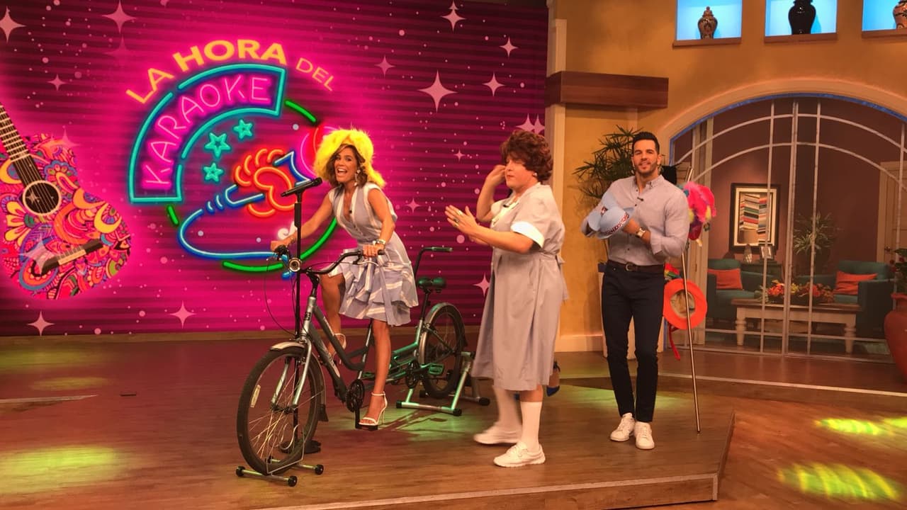 Karla no estaba muy segura de participar pues llevaba vestido, pero finalmente accedió y comenzó a cantar.