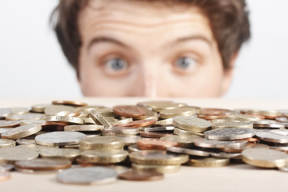 Peligros que debes evitar: Confiar exageradamente en tu buena suerte para resolver las cuestiones económicas que tienes pendientes. 
<br>