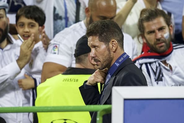 El problema es que el contrato del 'Cholo' con el Atlético es hasta 2020 y el propio entrenador ha mencionado que no tiene intenciones de dejar a los Colchoneros.