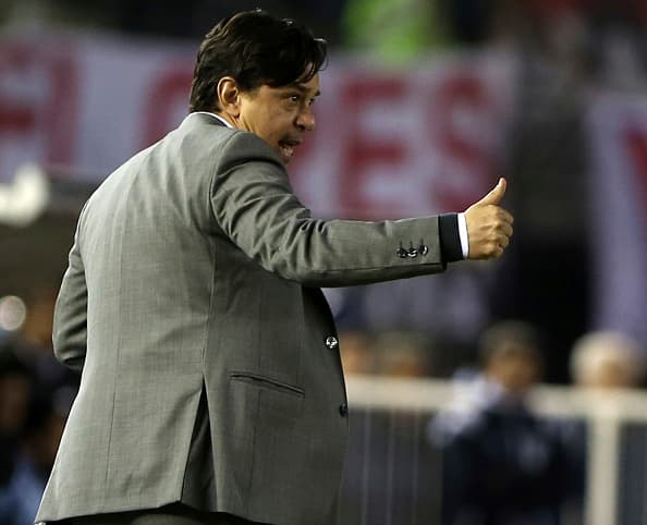 El 'Muñeco' termina contrato con River en diciembre de 2017 lo que complicaría su llegada en este momento aunque cuenta con el apoyo de la AFA en caso de que le interese tomar el reto.