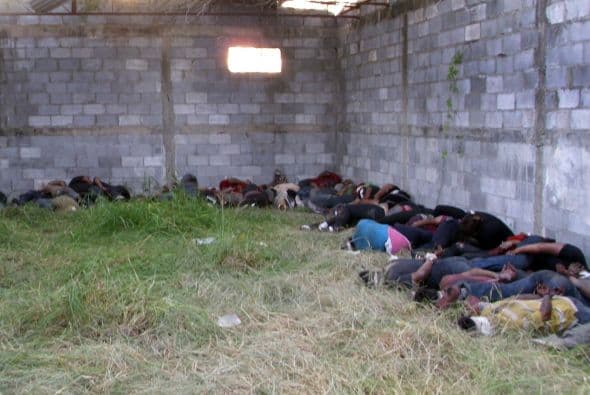 Además comentaron que Los Zetas los interceptaron en su camino a Estados Unidos, les ofrecieron unirse a sus filas y cuando se negaron, los asesinaron.