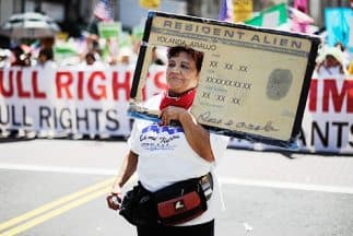 La falta de una reforma migratoria sigue dejando al borde de la deportación a unos 11 millones de inmigrantes indocumentados, la mayoría de ellos de origen latinoamericano.